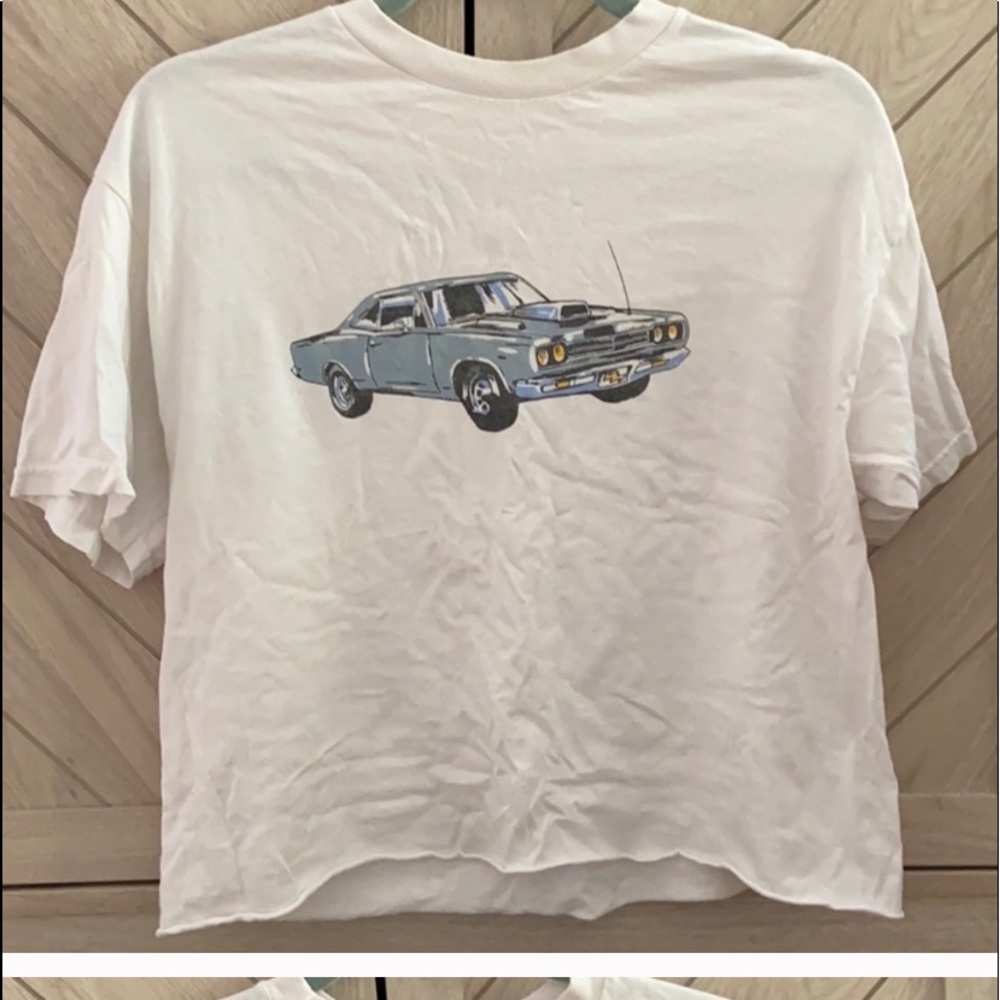 Levi jeans and motershow tee